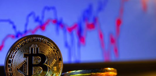 Chamtivost na trhu - Přichází korekce Bitcoinu o 30 % a zde jsou důvody