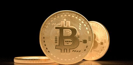 Bitcoin BTC tři mince